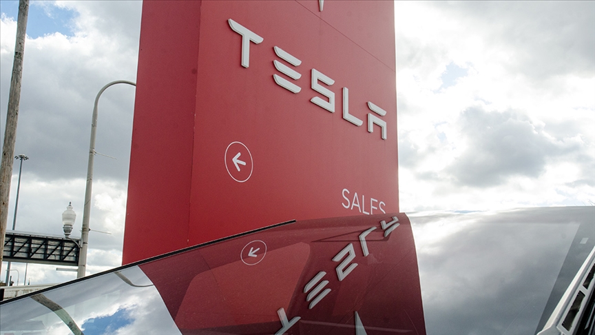 Tesla, ölümcül kazada kusurlu çıktı: 243 milyon dolarlık tazminat