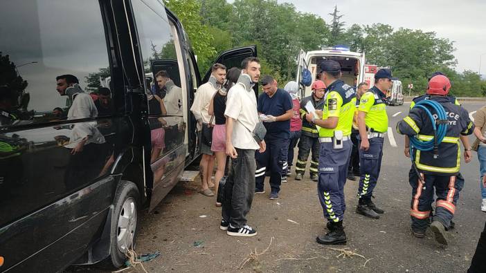 Ünlü şarkıcı trafik kazası geçirdi