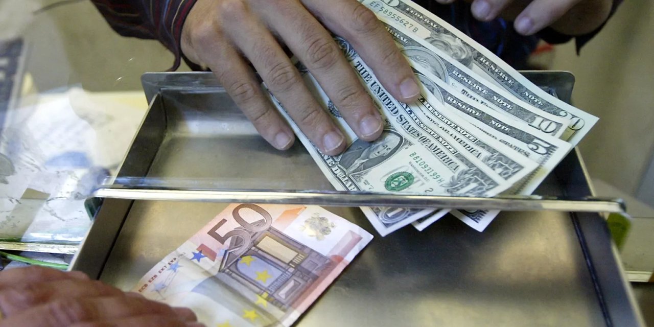 Enflasyon sonrası dolar ve euroda flaş hareketlilik