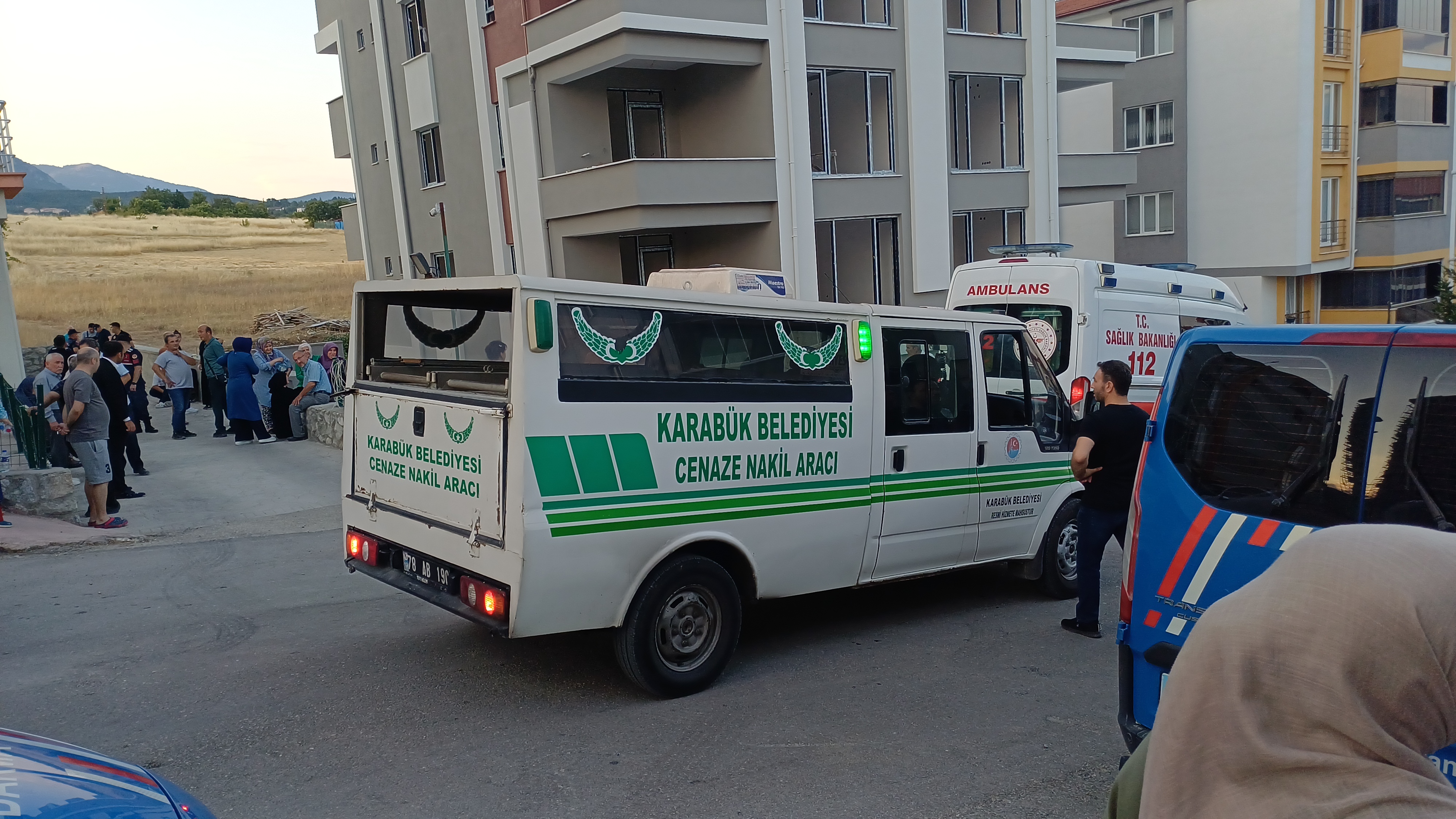 Karabük'te dehşet! Cezaevinden izinli çıktı evi ateşe verdi: 2 ölü