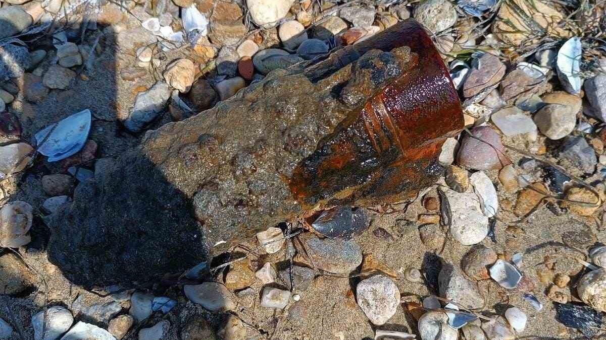Çanakkale'de sahilde patlamamış top mermisi bulundu