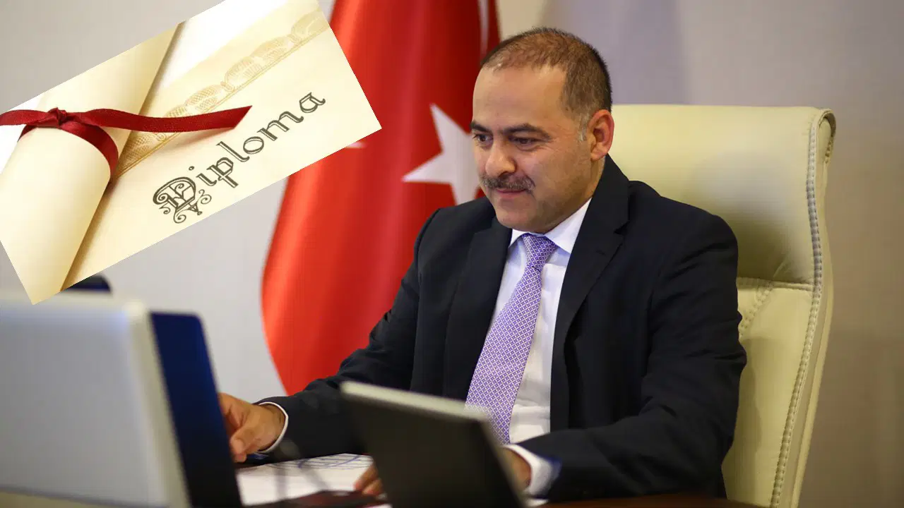 Diploma skandalının ardından Bakan yardımcısı 4 diplomasını sildi! Bomba iddia