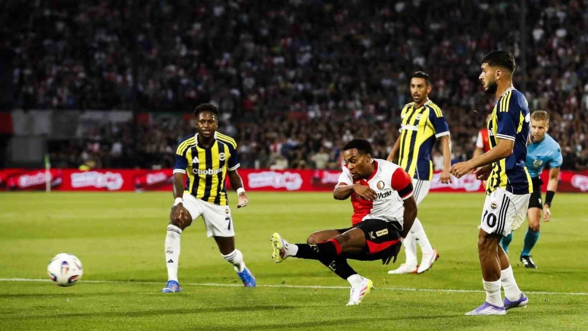 Fenerbahçe uzatmalarda yenildi: Kadıköy’e zor görev kaldı