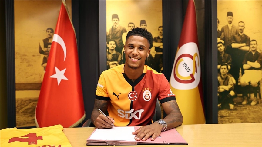 Galatasaray Ismail Jakobs'u renklerine kattı