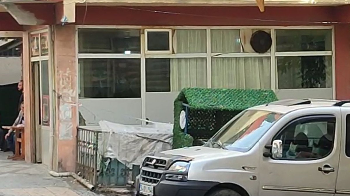 Bağcılar'da kahvehaneye uzun namlulu silahlı saldırı