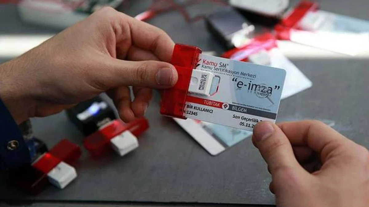 BTK 44 sahte e-imzayı iptal etti: Vatandaşlara uyarı mesajı gönderildi