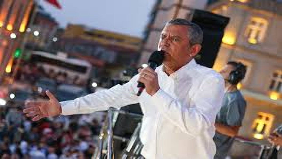 'İBB davası borsası' iddiası: Özgür Özel'in adını duyurduğu avukat yakalandı