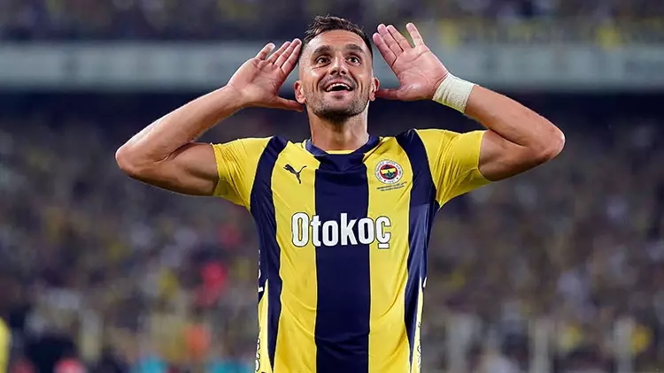 Dusan Tadic yeni takımına resmen imza attı