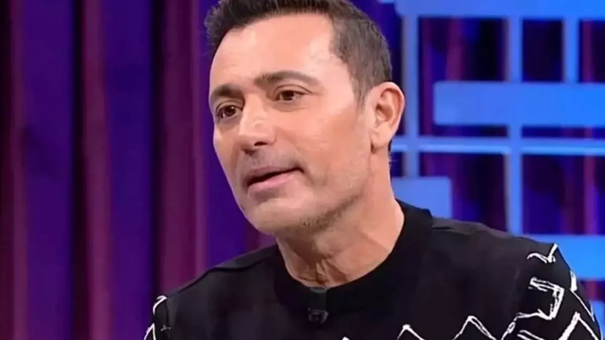 Mustafa Sandal’dan hayranlarını üzen haber