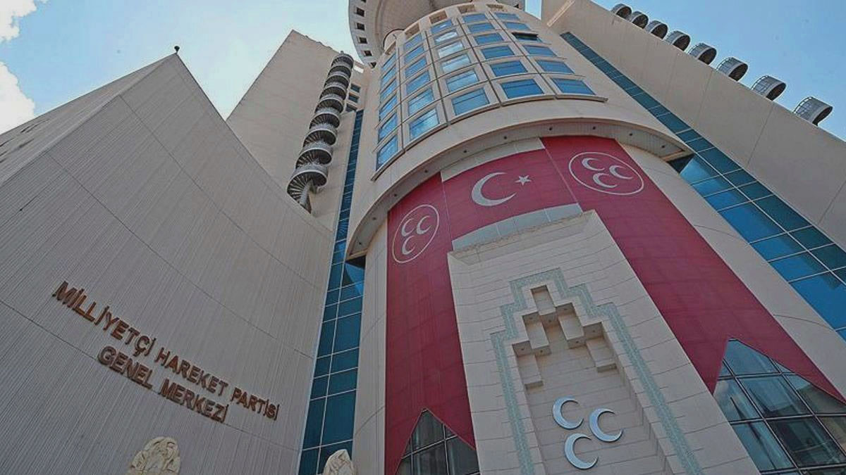 MHP’li 2 belediye meclis üyesi istifa etti