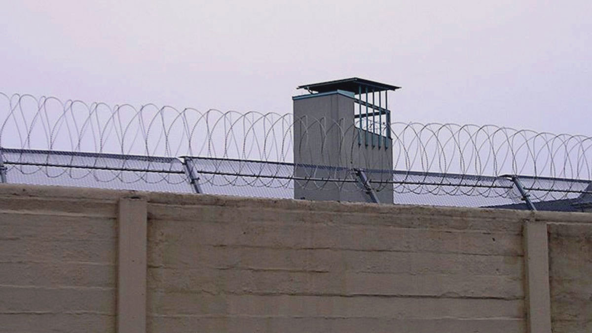 Cezaevlerinde infaz yakmalar sürüyor