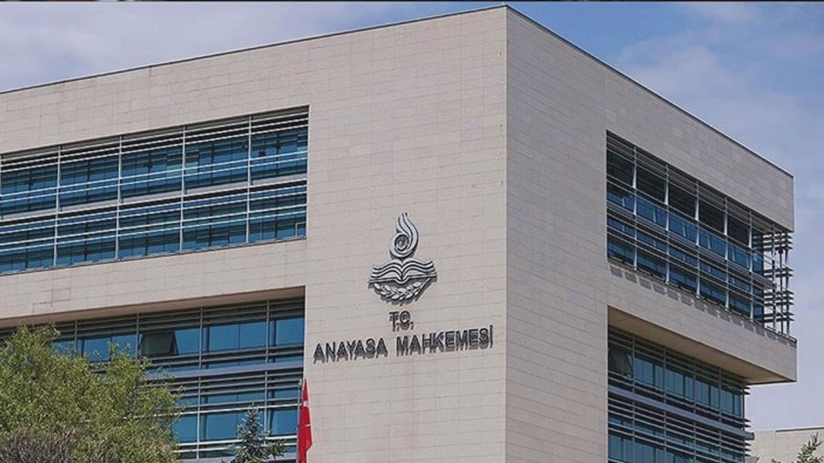 OHAL KHK'sıyla ihraç edilip göreve iade edilenler tazminat isteyebilecek