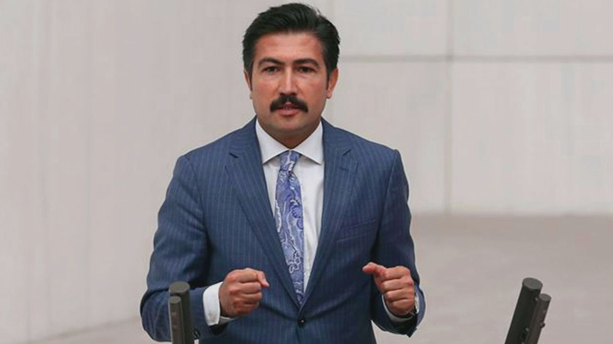 AK Parti'nin yeni komisyon üyesi Cahit Özkan oldu