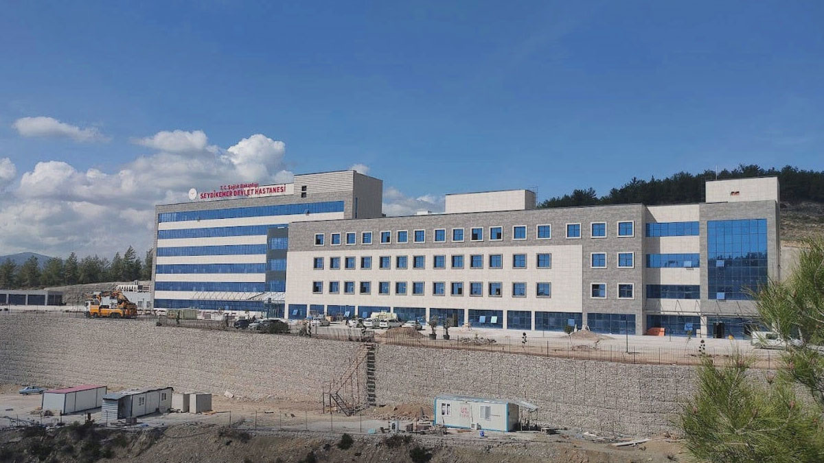 Hastanede skandal! 11 diyaliz cihazı 2,5 yıl depoda bekletilmiş