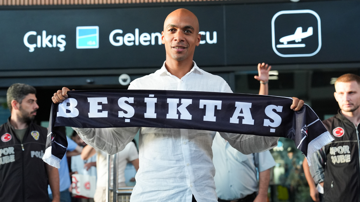 Beşiktaş'ın yeni transfer adayı Joao Mario, İstanbul'a geldi