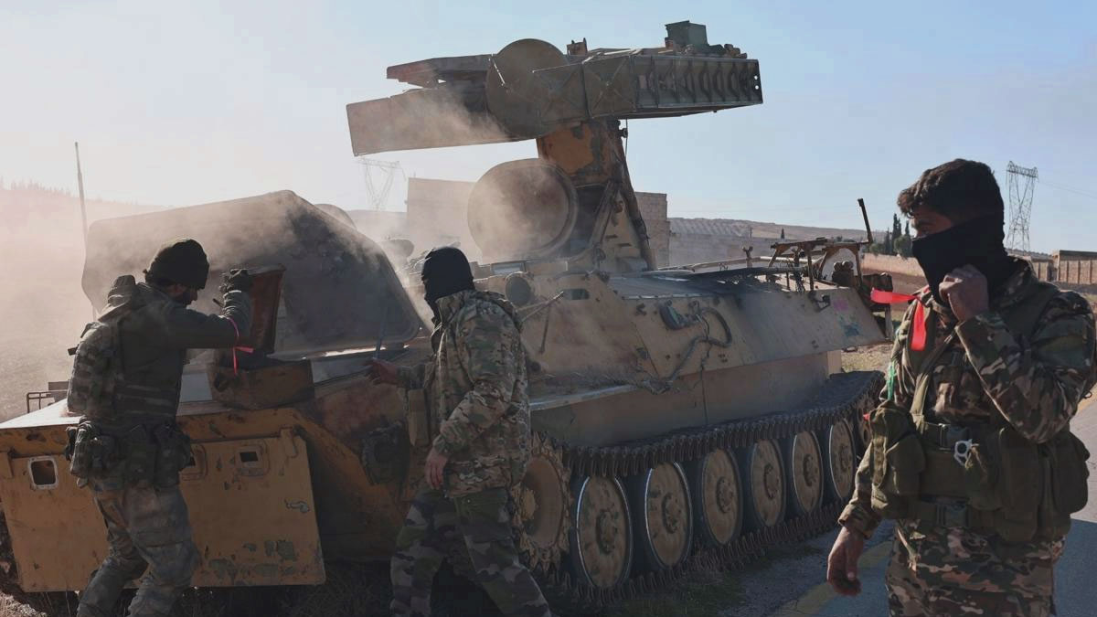 Halep'te HTŞ ile YPG arasında çatışma