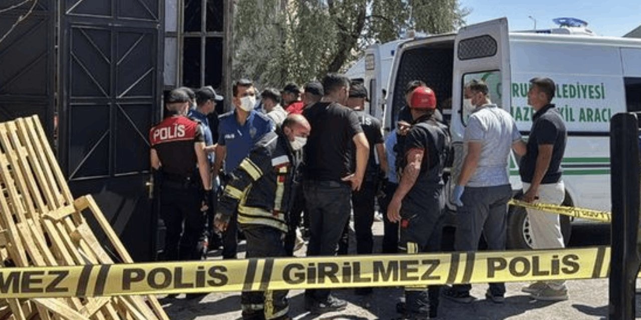 Korkunç olay! Anne ile oğlu yağ tankına düştü!