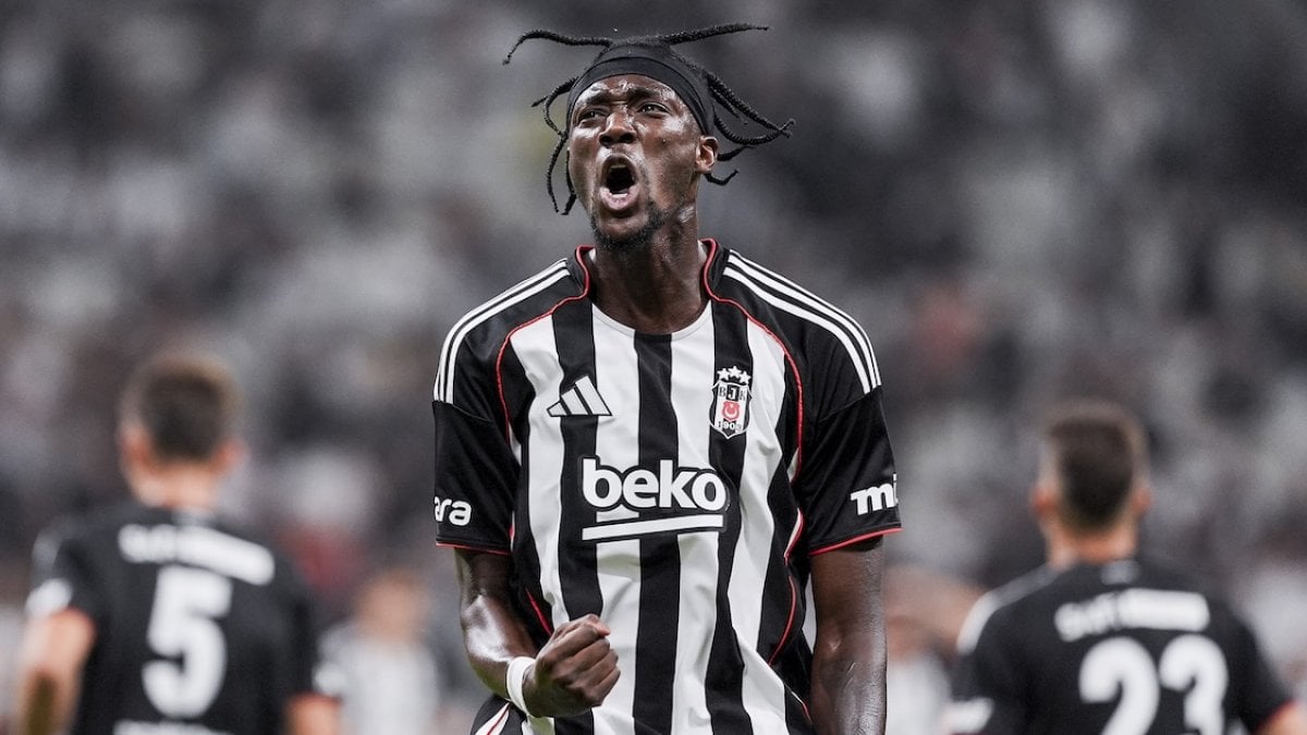 Beşiktaş, ST. Patrick’s’i 3-2 yenip Konferans Ligi Play-Off’a yükseldi