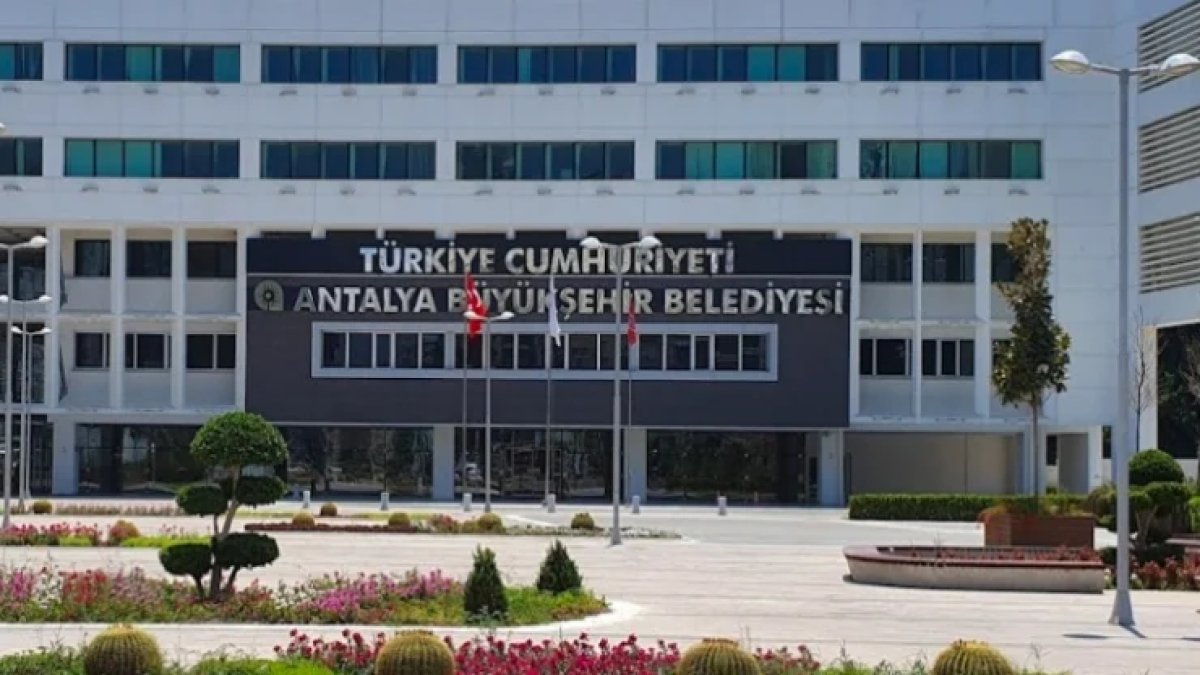 Antalya Büyükşehir Belediyesi’nde soruşturma: 15 kişi adliyeye sevk edildi