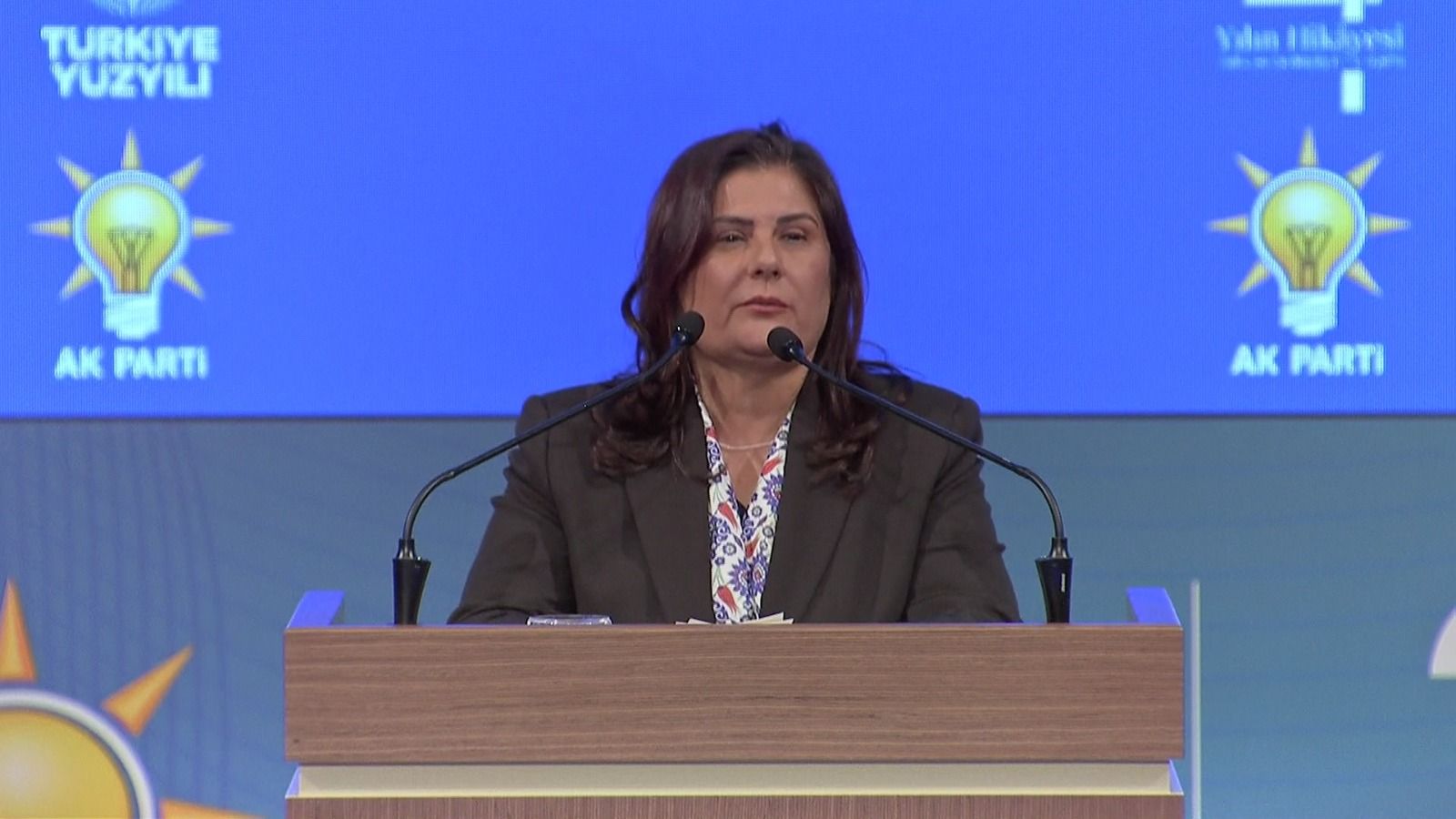 CHP'den AK Parti'ye geçen Özlem Çerçioğlu'ndan flaş Erdoğan açıklaması