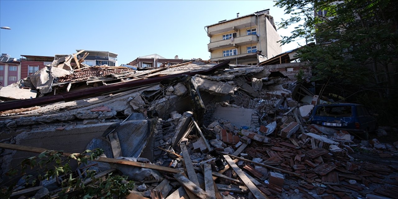 Balıkesir Sındırgı depreminde hasar tespit tamamlandı