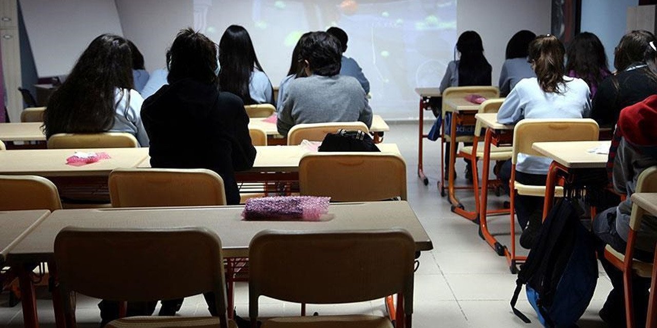 MEB'den dev değişiklik! Tüm okullarda sınıflar üç gruba ayrılacak