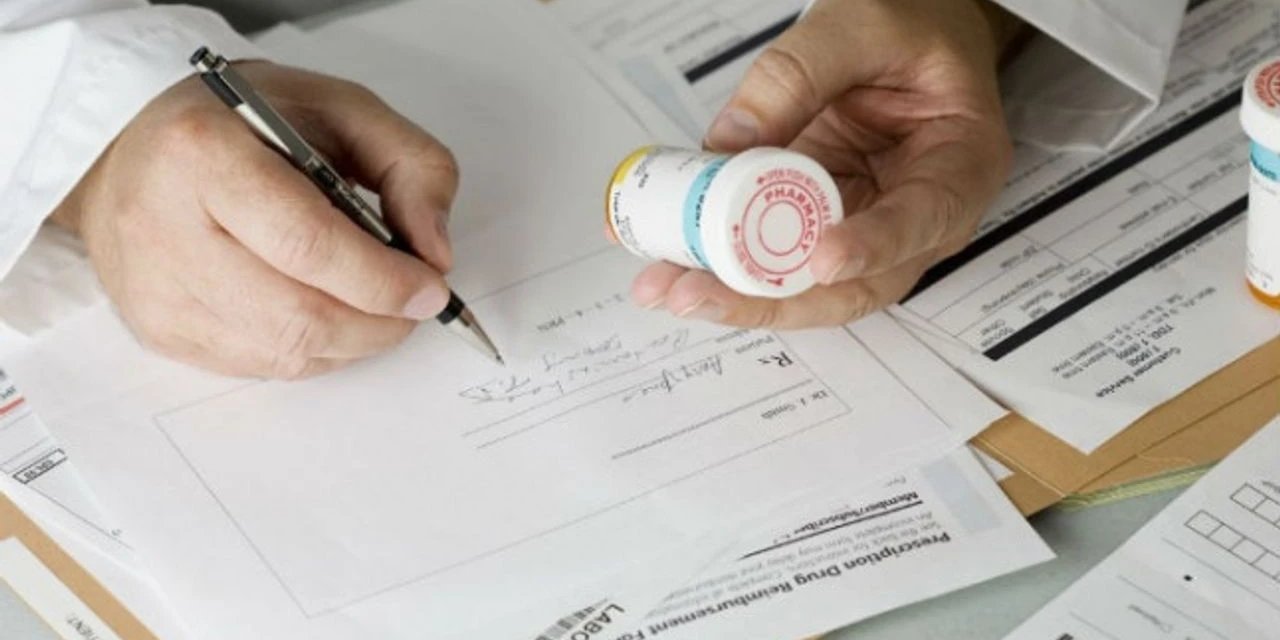 Depremde ölen doktorların adına sahte reçete skandalı! Aralarında İstanbul da var