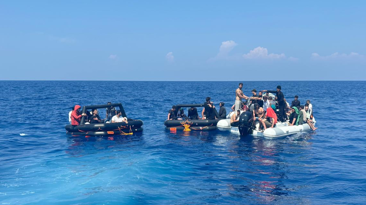 Fethiye açıklarında 117 düzensiz göçmen kurtarıldı