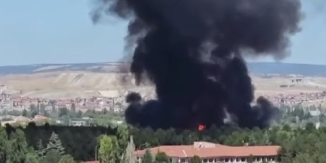 Kütahya Hava Er Eğitim Tugay Komutanlığı'nda yangın! Alevler iki bloğu sardı