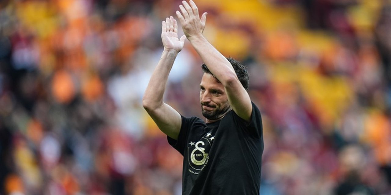 Galatasaray’ın efsanesi futbola veda etti: Dries Mertens emekliliğini açıkladı