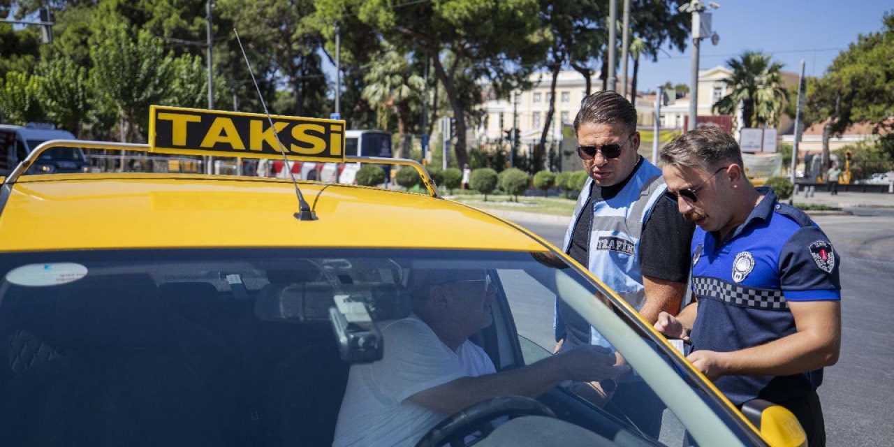 İzmir’de ticari taksilere zabıta denetimi: 8 ayda 30 bin kontrol