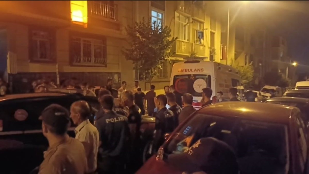 Sultangazi’de aile faciası: Annesini silahla vurarak öldürdü