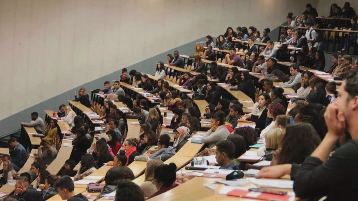 Beş yılda 716 bin genç üniversite hayalinden vazgeçti