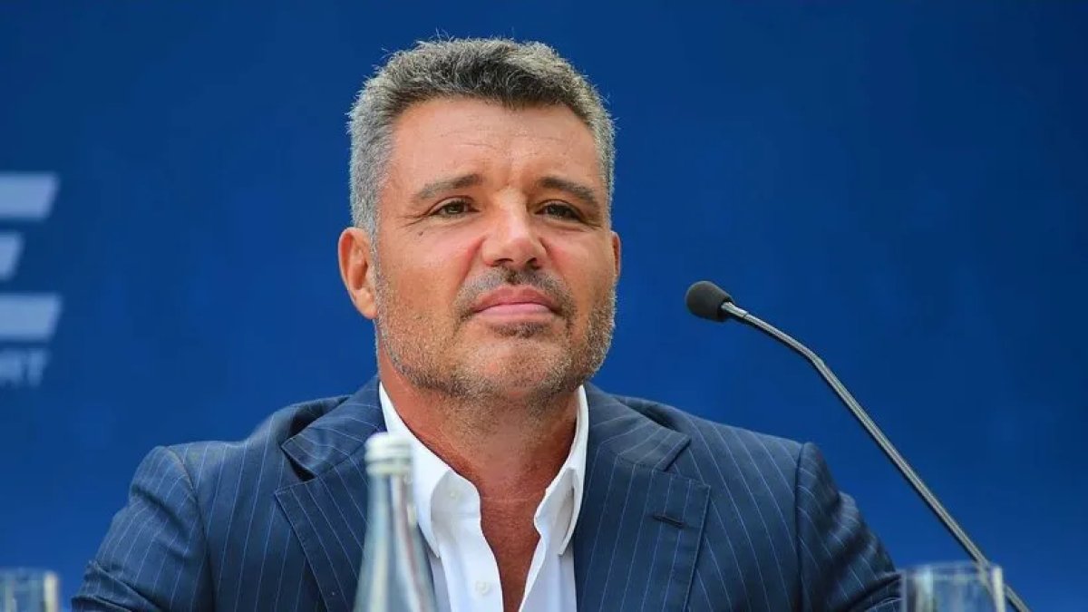 Sadettin Saran, Fenerbahçe başkanlığı için imzaları teslim etti