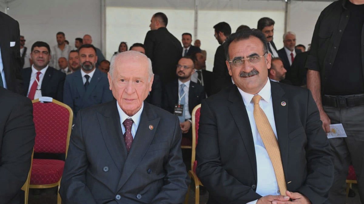 Malazgirt’te barış mesajı: Bahçeli, Türker’i Ankara’ya çağırdı