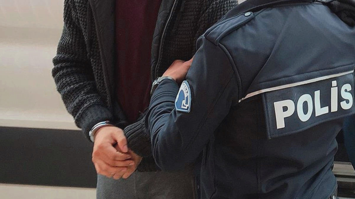 Muğla'da sosyal medyada Atatürk'e hakaret eden muhtar gözaltına alındı