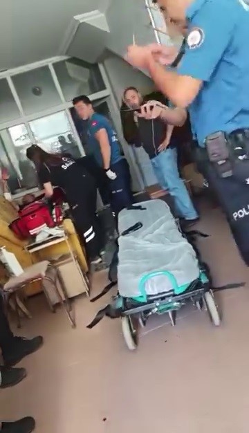 16 yaşındaki çocuk ev sahibini bıçakladı