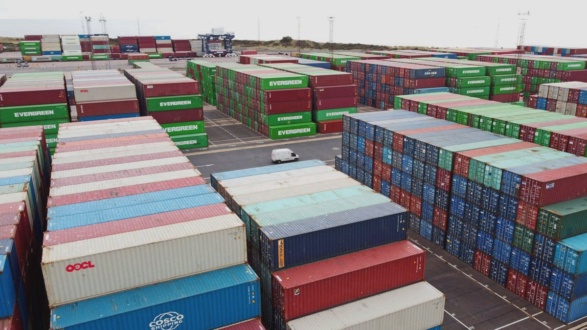 Dış ticaret açığı temmuzda geriledi