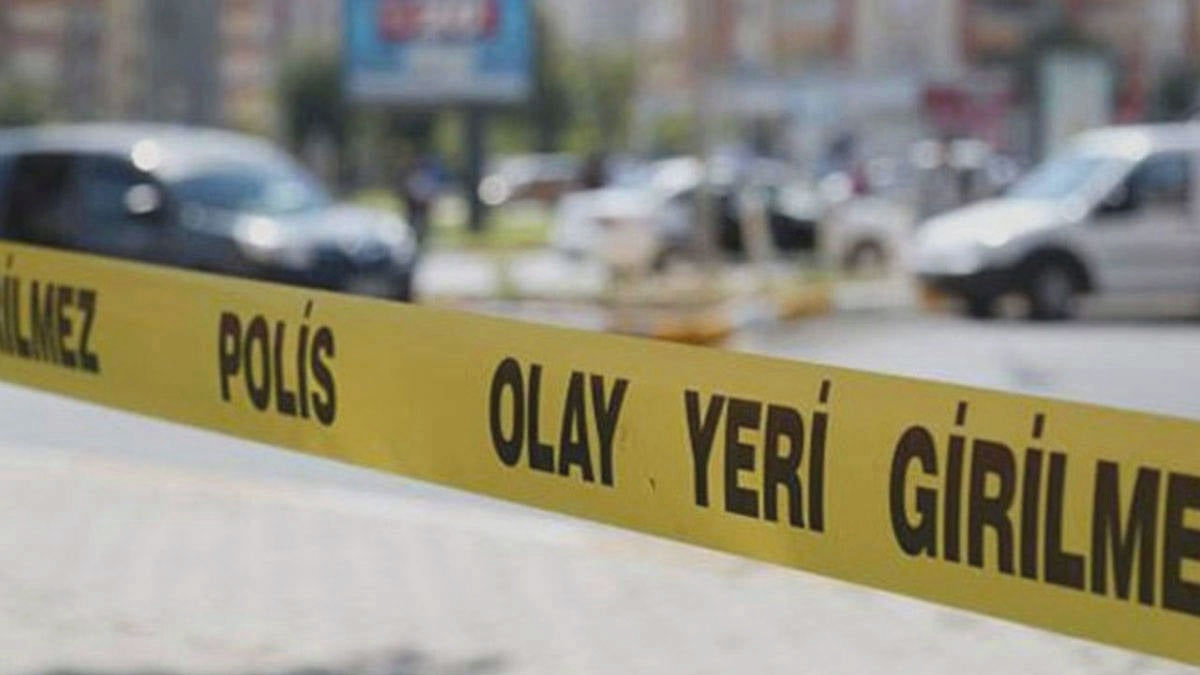 Kuşadası'nda denizde erkek cesedi bulundu