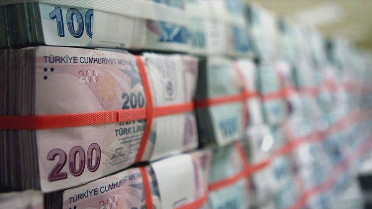 Hazine 823,2 milyar liralık iç borçlanmaya gidecek