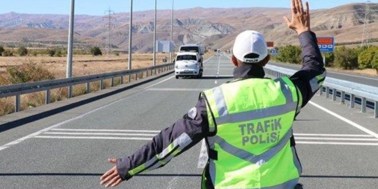 TEM Otoyolu için sürücülere kritik uyarı: Sağ şerit kapatılacak