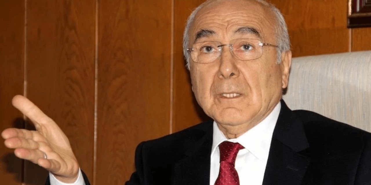 Aytaç Durak uçakta fenalaştı: Apar topar hastaneye kaldırıldı