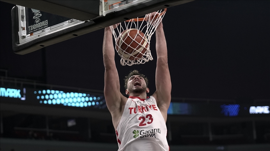 Türkiye’den Estonya’ya 20 sayılık fark: 4’te 4!