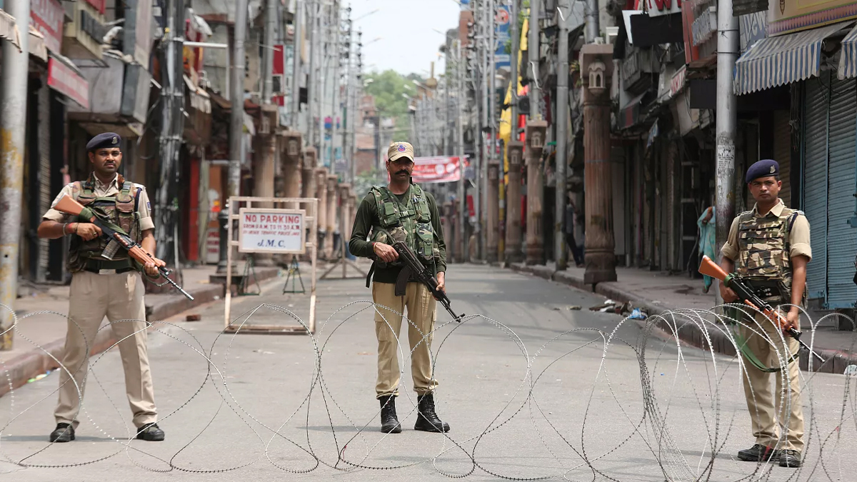 Hindistan İçişleri Bakanı: 370. madde tarih oldu