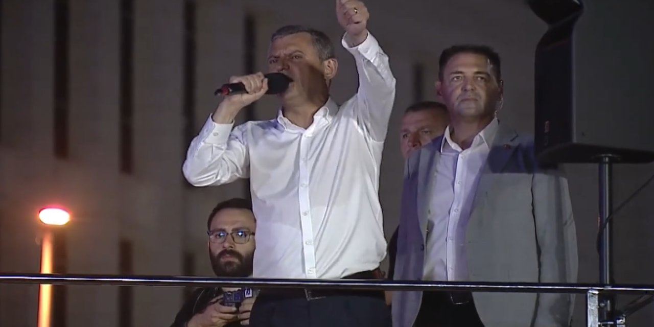 Özgür Özel'den flaş Akın Gürlek iddiası: Dolandırıcıyı İBB dosyasında itirafçı yaptı iftira attırdı