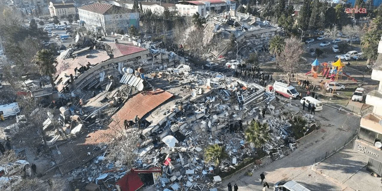 Hacı Ömer Apartmanı davasında belediye başkan yardımcısı da yargılanacak: 70 kişi hayatını kaybetmişti