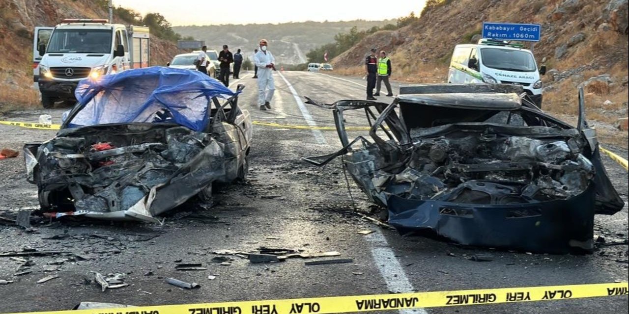 Karabük'te feci kaza: Bir aileden üç kişi üniversite kaydı dönüşü hayatını kaybetti