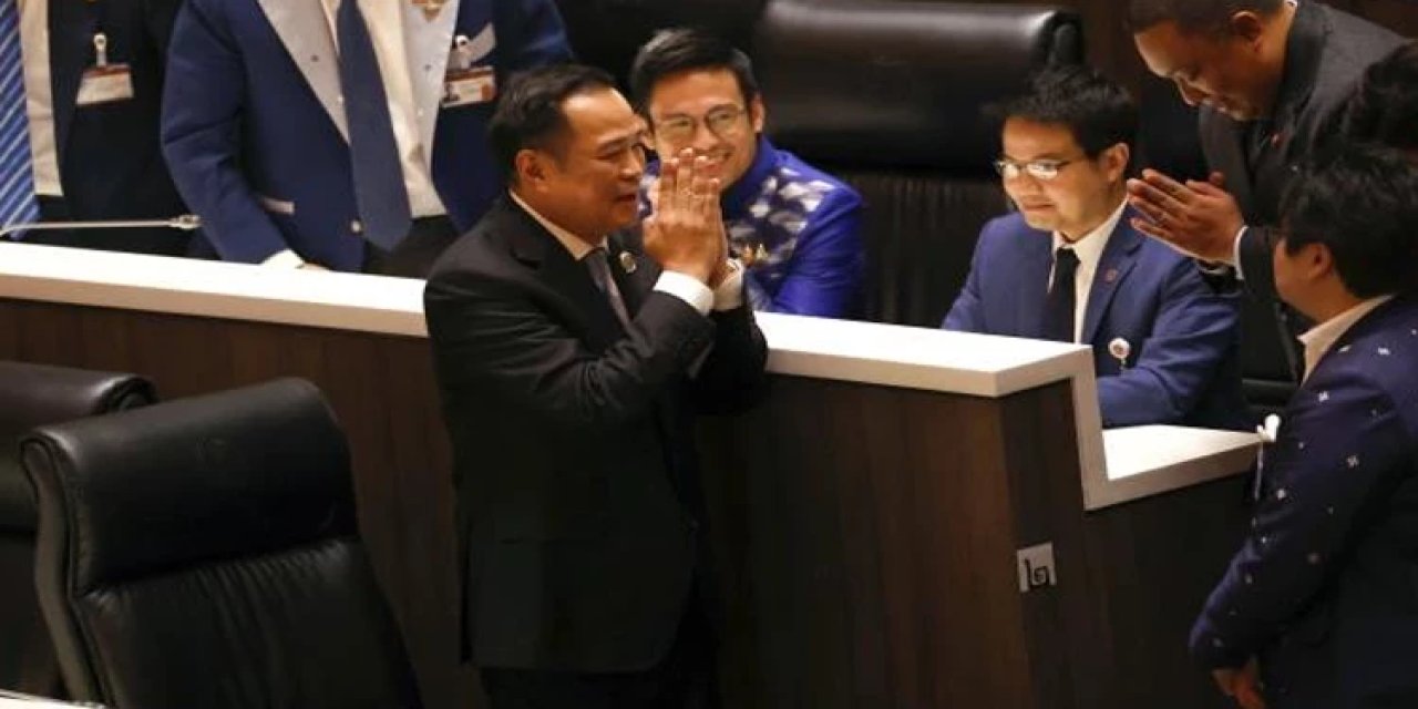 Tayland’ın yeni başbakanı Anutin Charnvirakul oldu