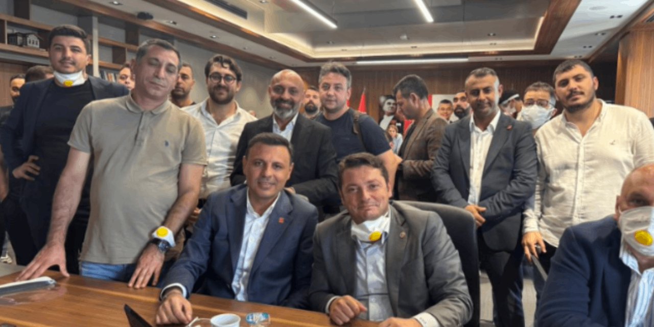 CHP İstanbul İl Başkanlığı makamından kayyum kararı sonrası ilk fotoğraf