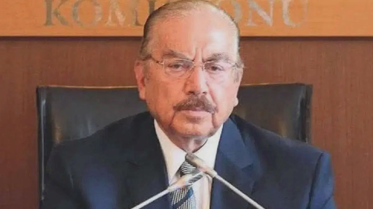 Eski Bakan Agah Oktay Güner hayatını kaybetti
